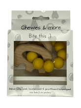 Afbeelding in Gallery-weergave laden, Elephant chewie yellow