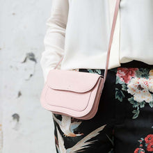 Afbeelding in Gallery-weergave laden, Cat chase bag soft pink