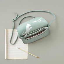 Afbeelding in Gallery-weergave laden, Cat chase bag dusty green