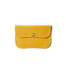 Afbeelding in Gallery-weergave laden, Mini me wallet (yellow)