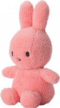 Afbeelding in Gallery-weergave laden, Nijntje terry  23 cm pink
