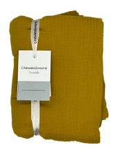 Afbeelding in Gallery-weergave laden, Swaddle 135x135 (oker)
