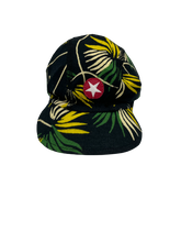 Afbeelding in Gallery-weergave laden, Cap flower
