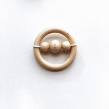 Afbeelding in Gallery-weergave laden, Wooden teether natural
